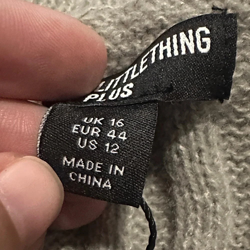 Pretty Little Thing Ribbed Knit Top and Pants Set - Picture 3 of 5